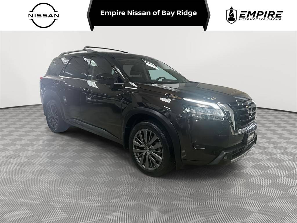 2022 Nissan Pathfinder SL — SUV — 14,413 mi — Brooklyn, NY