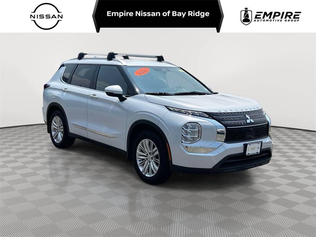2023 Mitsubishi Outlander ES — SUV — 59,268 mi — Brooklyn, NY