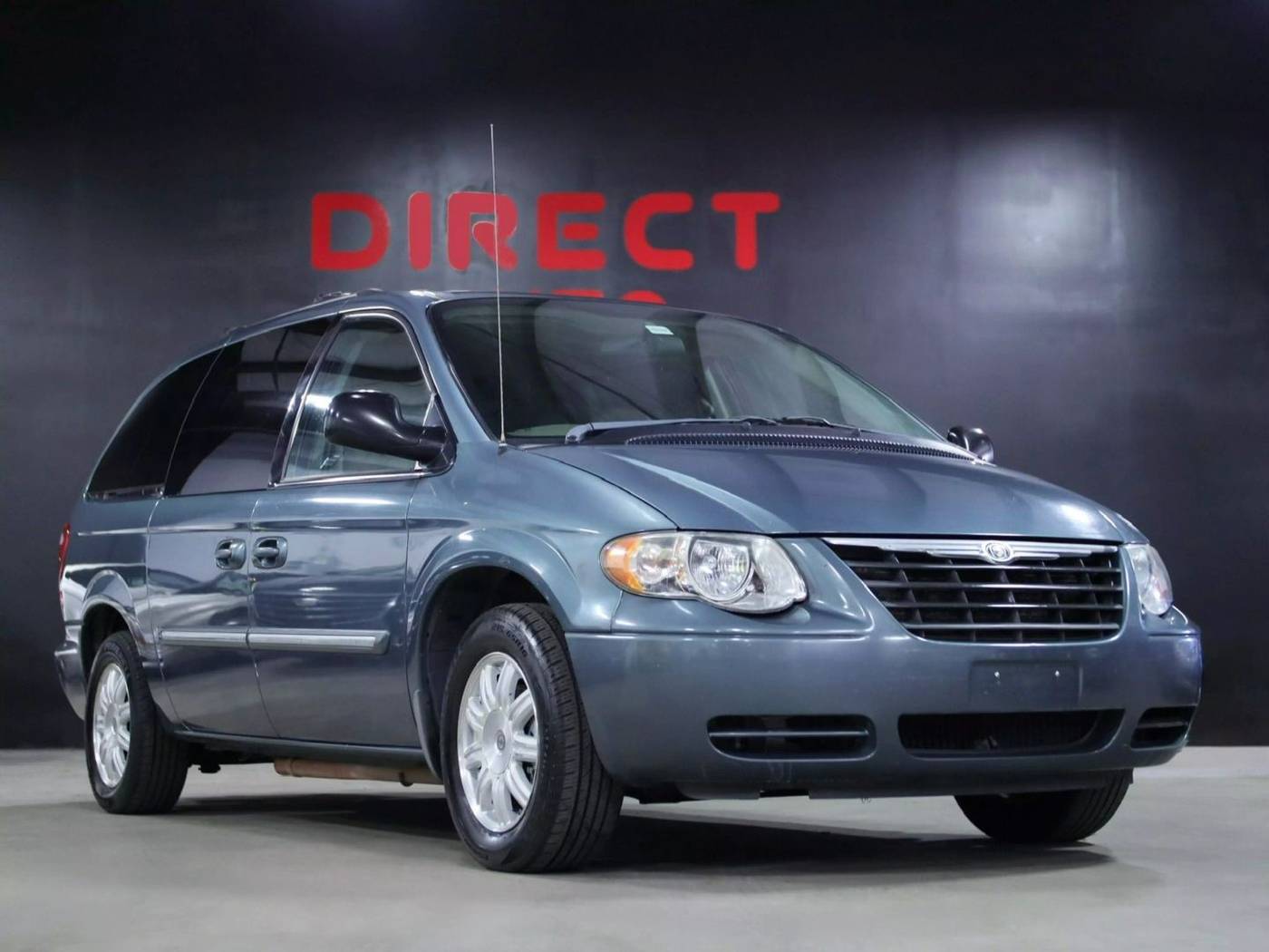 2006 Chrysler Town & Country Touring — Minivan — 188,756 mi — Orlando, FL