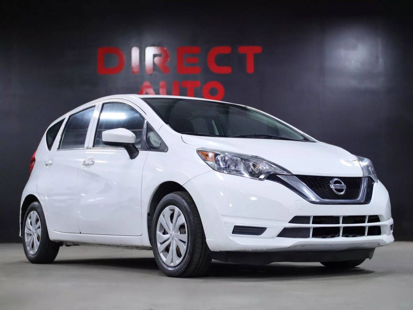2017 Nissan Versa 1.6 SV — Hatchback — 106,343 mi — Orlando, FL