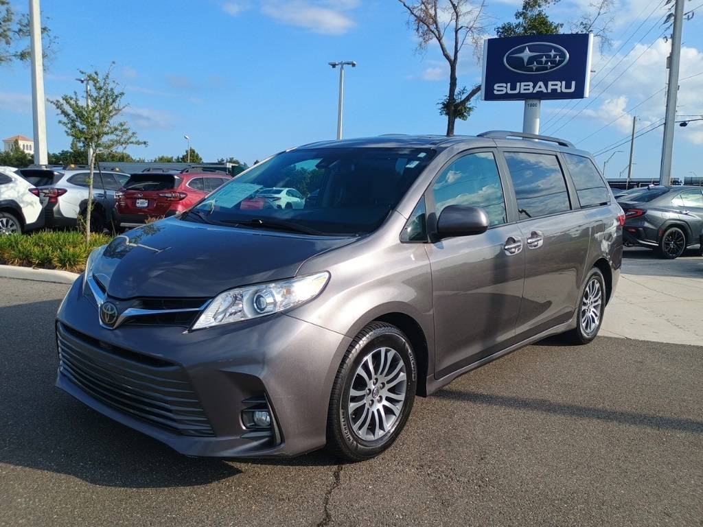 2018 Toyota Sienna L — Minivan — 90,966 mi — Orlando, FL