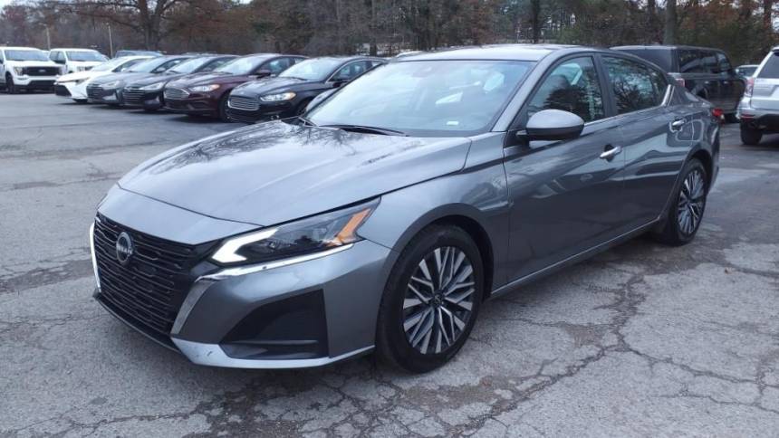 2023 Nissan Altima SV — Sedan — 66,208 mi — Hartselle, AL
