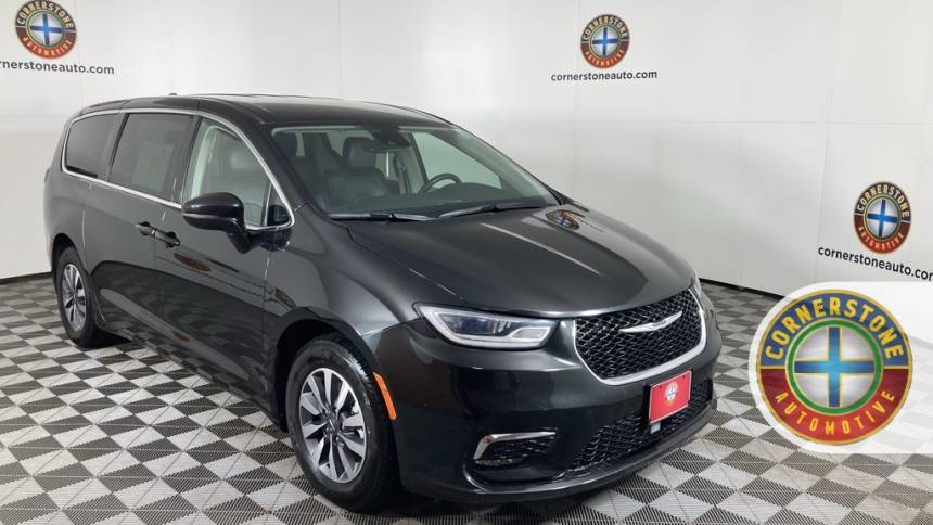 2022 Chrysler Pacifica Hybrid Touring L — Minivan — 77,764 mi — Elk River, MN