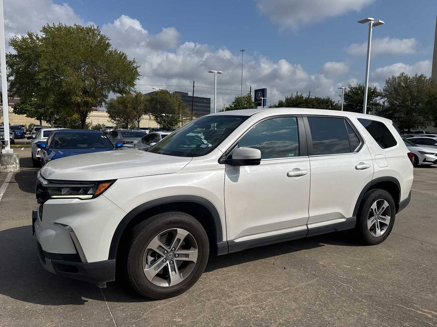 2023 Honda Pilot EX-L 8 Passenger — SUV — 42,549 mi — Houston, TX