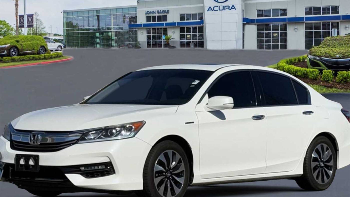 2017 Honda Accord Hybrid EX-L — Sedan — 105,124 mi — Houston, TX