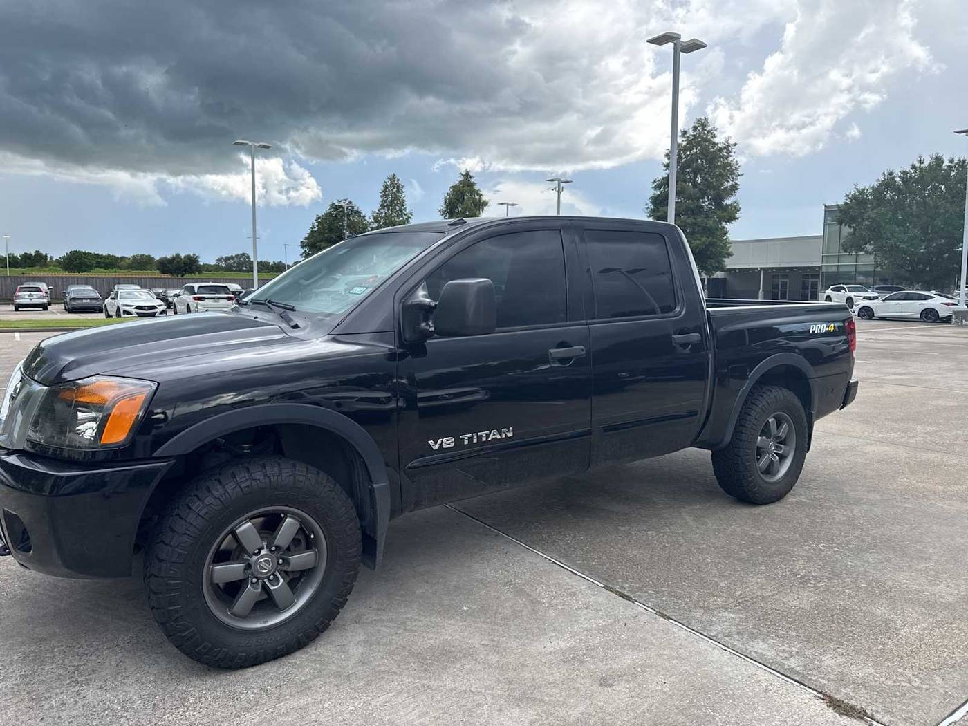 2014 Nissan Titan PRO-4X — Pickup Truck — 124,370 mi — Houston, TX