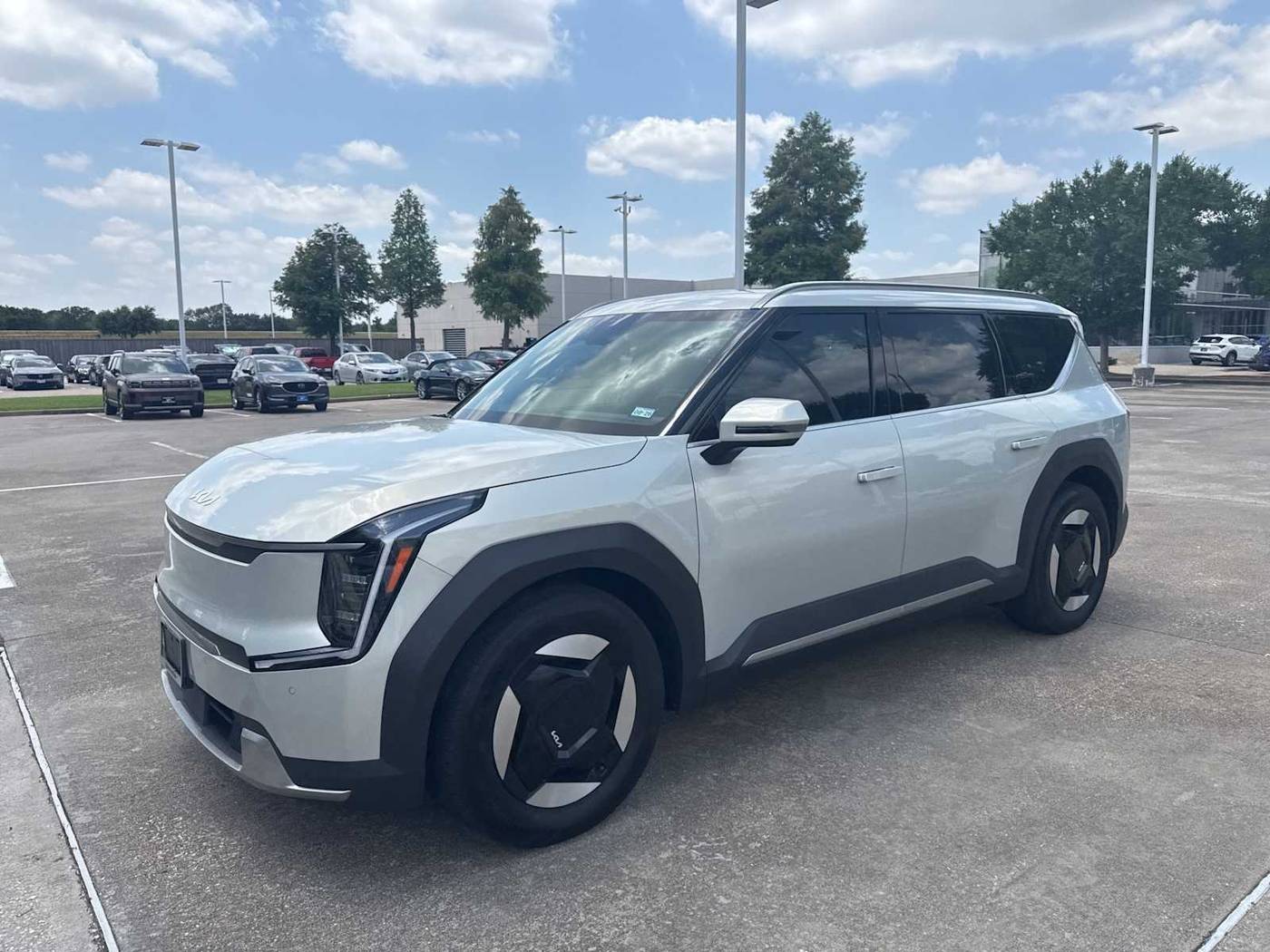 2024 Kia EV9 Wind — SUV — 7,902 mi — Houston, TX