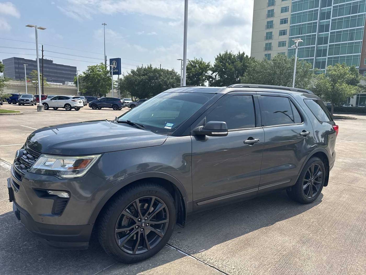 2018 Ford Explorer XLT — SUV — 139,530 mi — Houston, TX
