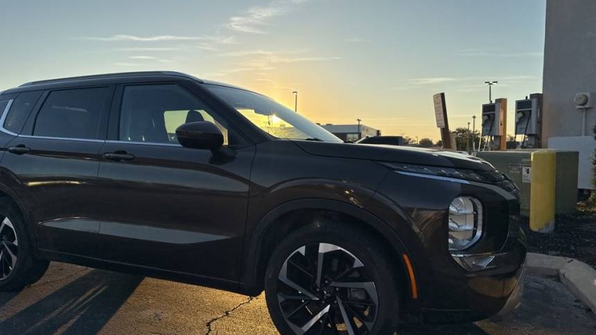 2022 Mitsubishi Outlander SEL — SUV — 32,687 mi — Orlando, FL