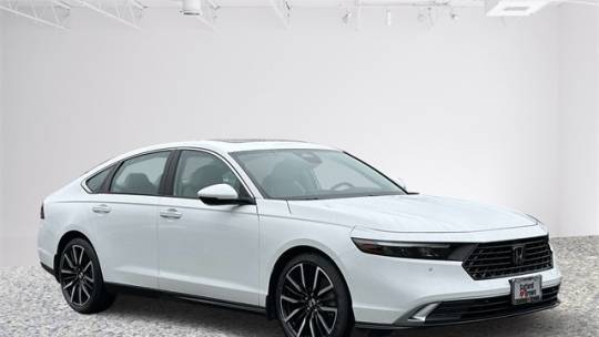 2023 Honda Accord Hybrid Touring — Sedan — 20,747 mi — Arlington, VA
