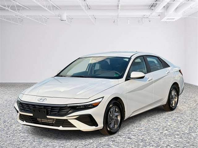 2025 Hyundai Elantra SE — Sedan — 3,256 mi — Manassas, VA