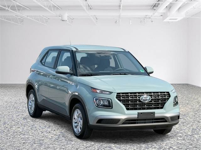 2025 Hyundai Venue SE — SUV — 756 mi — Manassas, VA