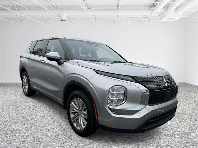 2023 Mitsubishi Outlander ES — SUV — 38,204 mi — Manassas, VA