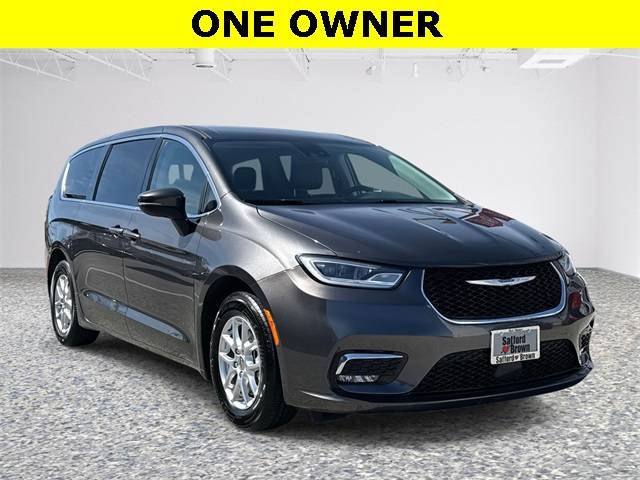 2023 Chrysler Pacifica Touring L — Minivan — 61,068 mi — Glen Burnie, MD