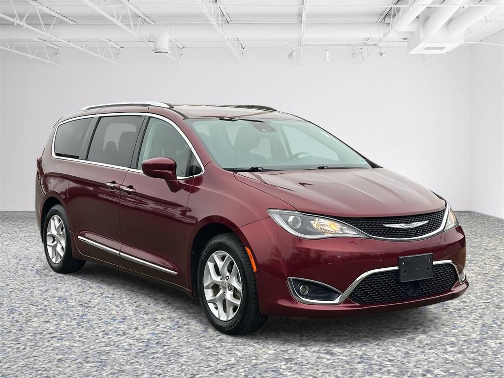 2018 Chrysler Pacifica Touring L — Minivan — 71,685 mi — Sterling, VA