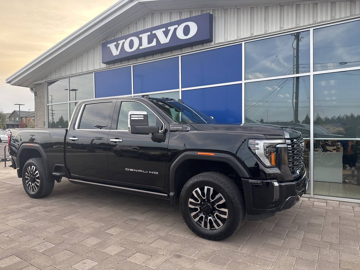 2024 GMC Sierra 2500HD Denali Ultimate — Pickup Truck — 31,723 mi — Bend, OR