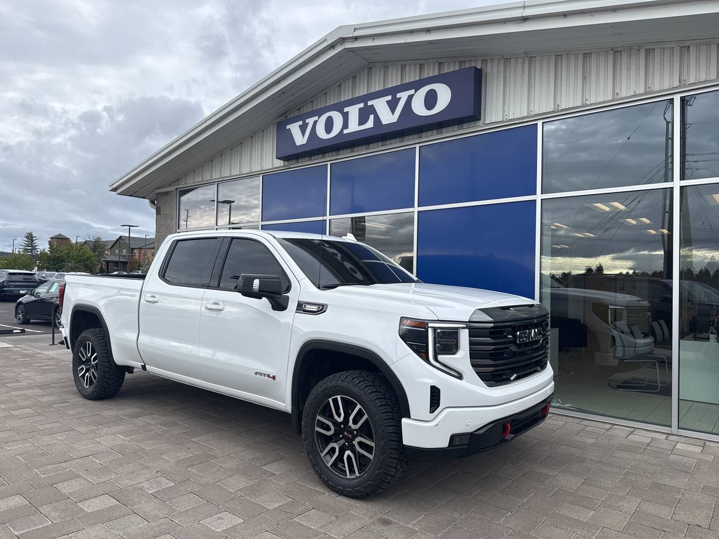 2023 GMC Sierra 1500 AT4 — Pickup Truck — 55,442 mi — Bend, OR