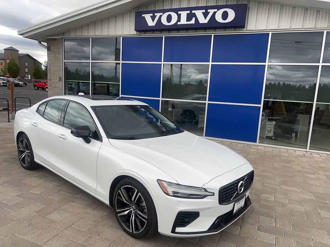 2022 Volvo S60 Recharge R-Design Expression — Sedan — 40,315 mi — Bend, OR