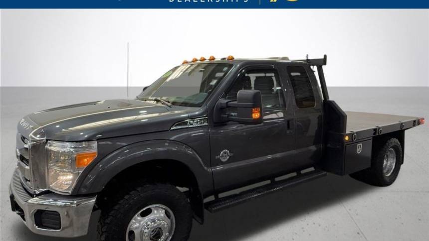 2015 Ford Super Duty F-350 Chassis Cab XLT — Chassis Cab Truck — 58,468 mi — Sandy, OR