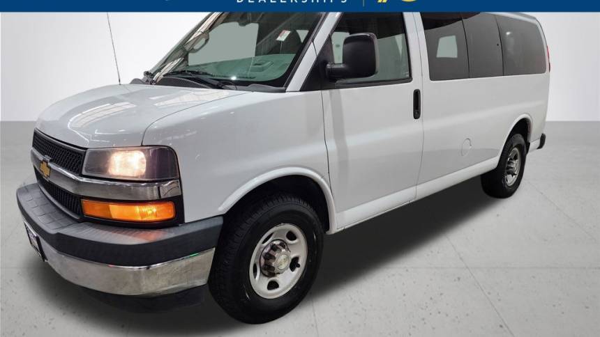 2020 Chevrolet Express Passenger LT — Passenger Van — 102,214 mi — Sandy, OR