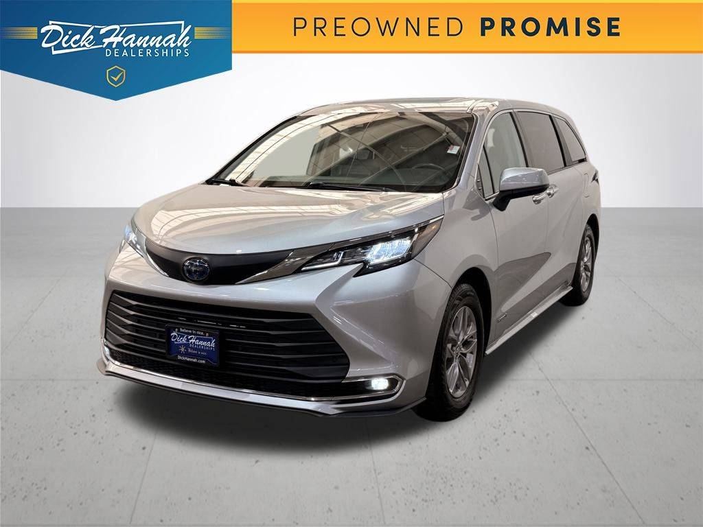 2021 Toyota Sienna XLE — Minivan — 26,127 mi — Sandy, OR