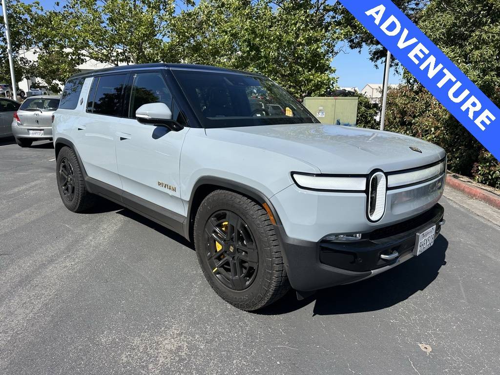 2023 Rivian R1S