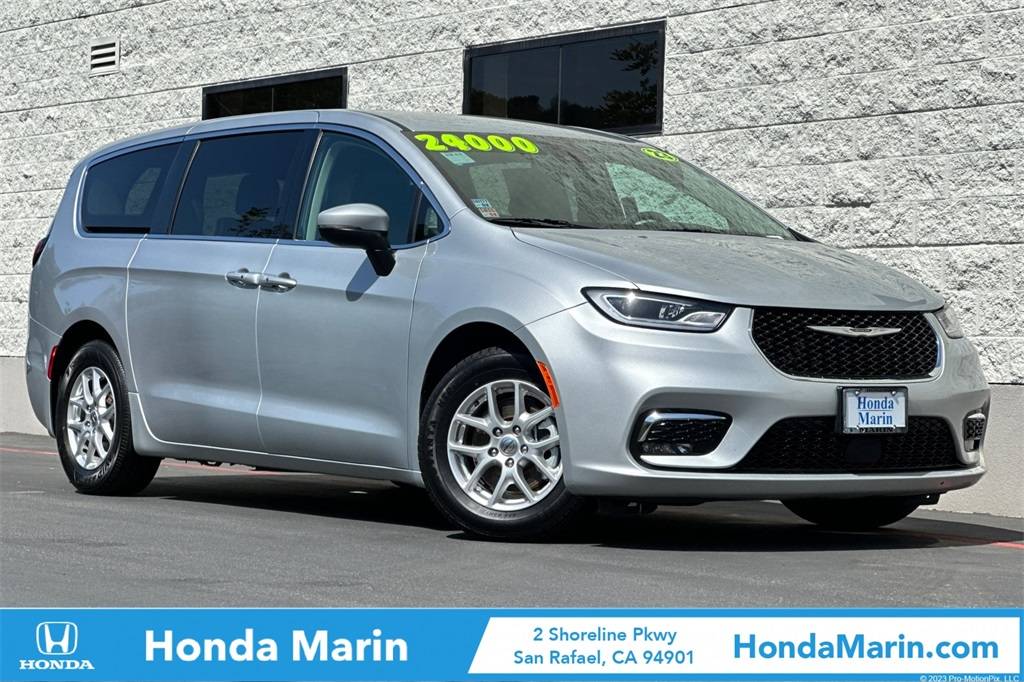 2023 Chrysler Pacifica Touring L — Minivan — 65,381 mi — San Rafael, CA