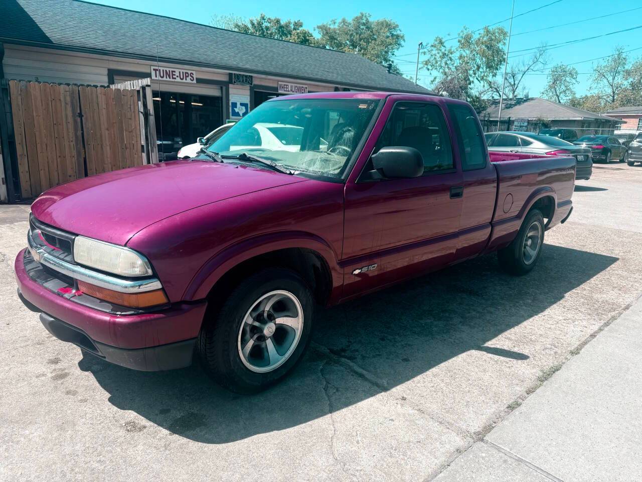 2003 Chevrolet S-10 LS — Pickup Truck — 155,256 mi — Houston, TX