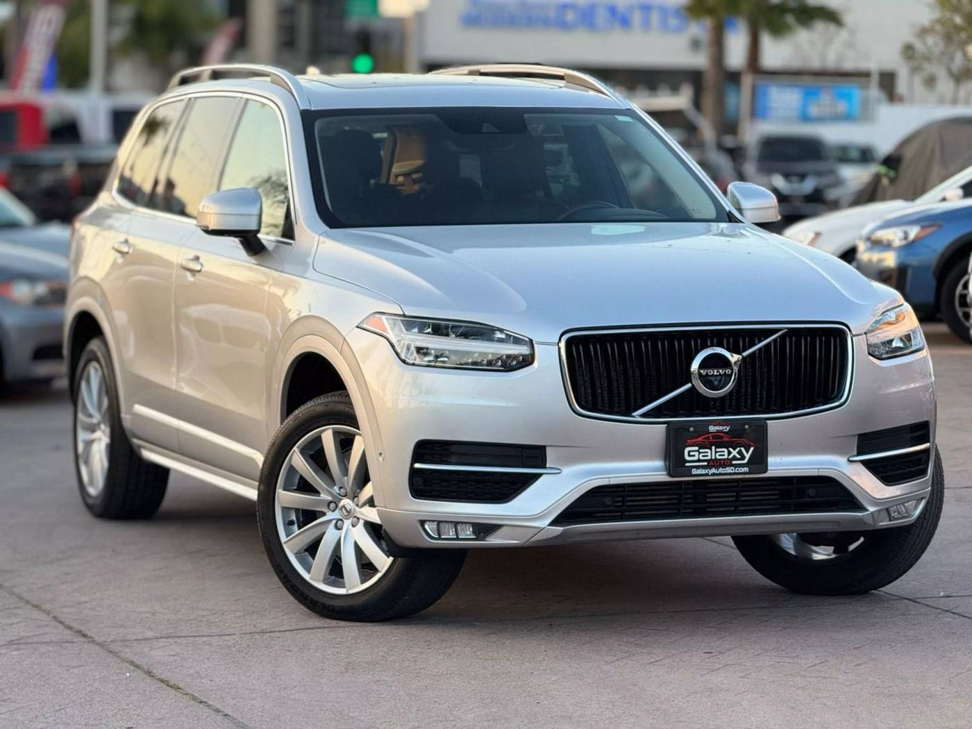 2018 Volvo XC90 Momentum — SUV — 121,585 mi — San Diego, CA