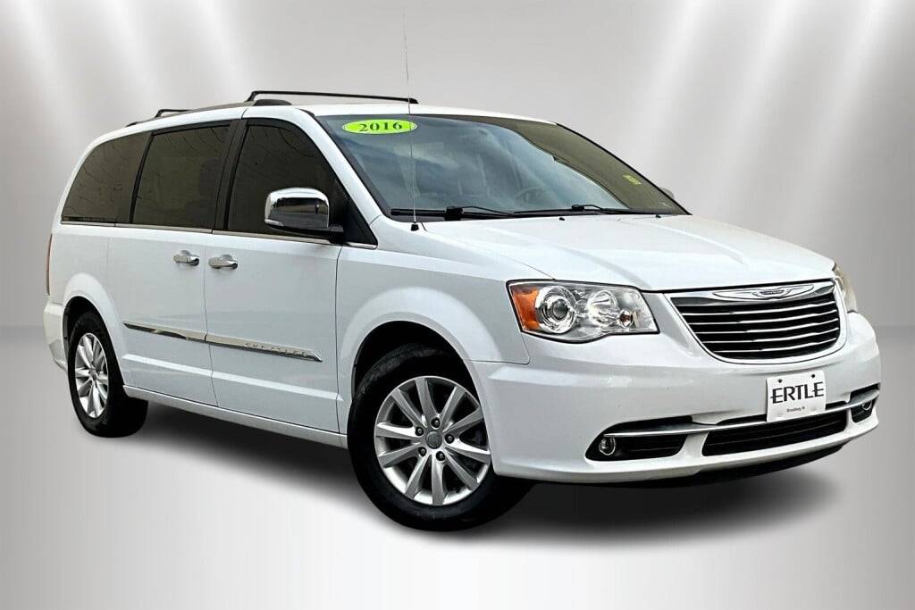 2016 Chrysler Town & Country Limited Platinum — Minivan — 152,904 mi — Stroudsburg, PA