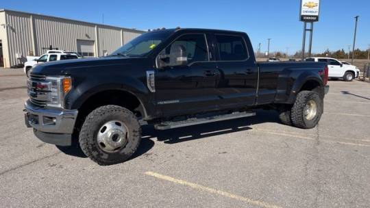 2019 Ford Super Duty F-350 Lariat — Pickup Truck — 76,049 mi — Guthrie, OK