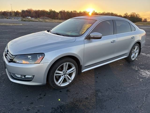2014 Volkswagen Passat TDI SEL Premium — Sedan — 124,402 mi — Defiance, OH