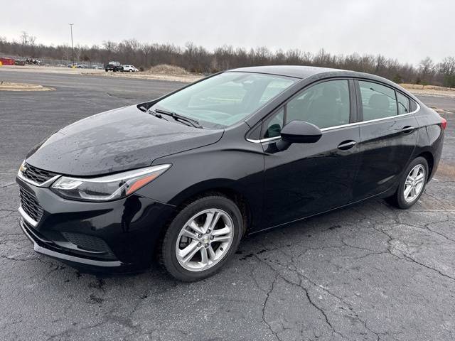 2017 Chevrolet Cruze LT — Sedan — 77,940 mi — Defiance, OH