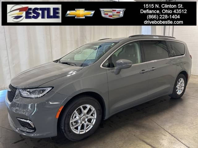 2022 Chrysler Pacifica Touring L — Minivan — 16,711 mi — Defiance, OH