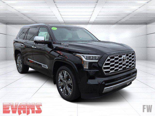 2025 Toyota Sequoia SR5 — SUV — 9 mi — Fort Wayne, IN