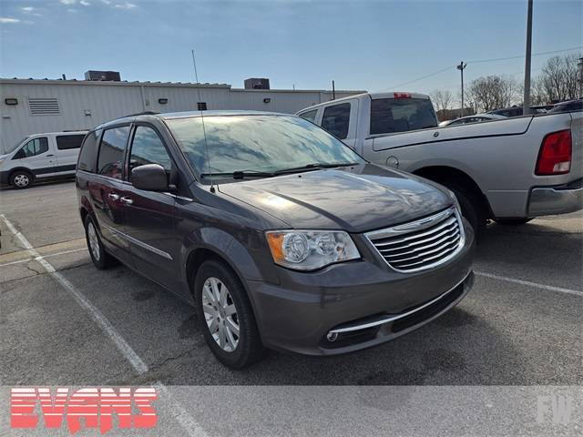 2015 Chrysler Town & Country Touring — Minivan — 140,831 mi — Fort Wayne, IN
