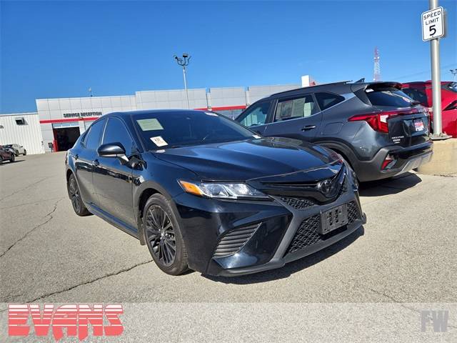 2019 Toyota Camry SE — Sedan — 84,640 mi — Fort Wayne, IN