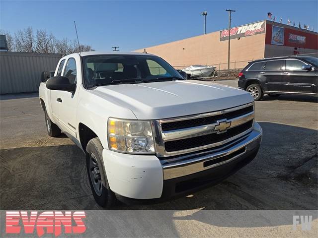 2010 Chevrolet Silverado 1500 LS — Pickup Truck — 218,154 mi — Fort Wayne, IN