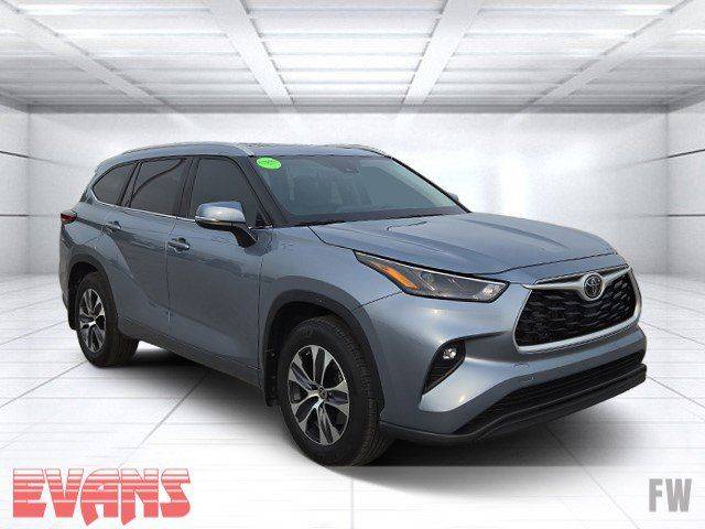 2024 Toyota Highlander XLE — SUV — 17,302 mi — Fort Wayne, IN
