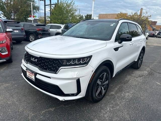 2022 Kia Sorento S — SUV — 16,287 mi — Chicago, IL
