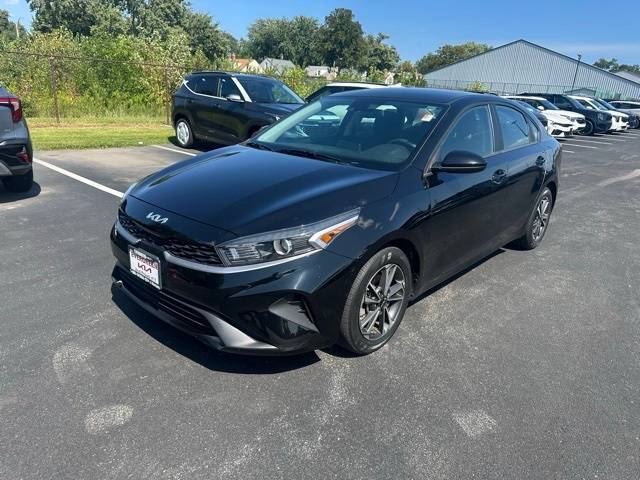 2023 Kia Forte LXS — Sedan — 29,172 mi — Chicago, IL