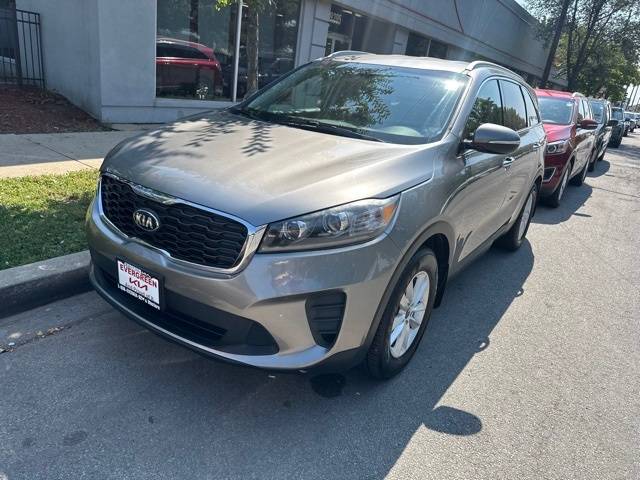 2019 Kia Sorento LX — SUV — 104,556 mi — Chicago, IL