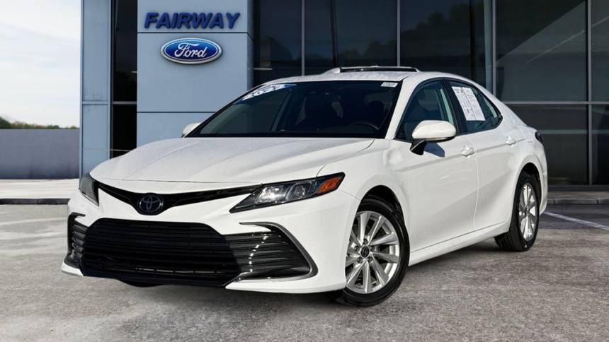 2022 Toyota Camry LE — Sedan — 58,721 mi — Greenville, SC