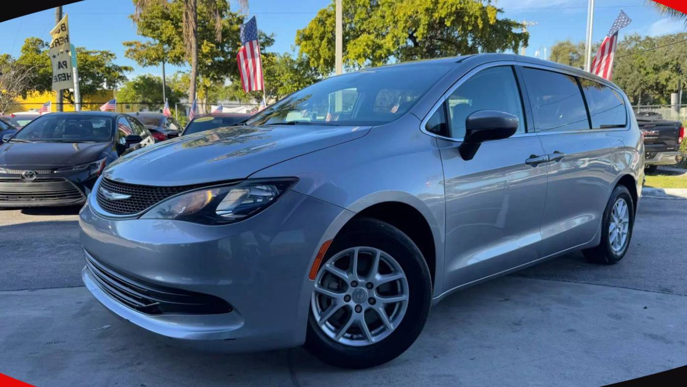 2019 Chrysler Pacifica LX — Minivan — 135,931 mi — Fort Lauderdale, FL
