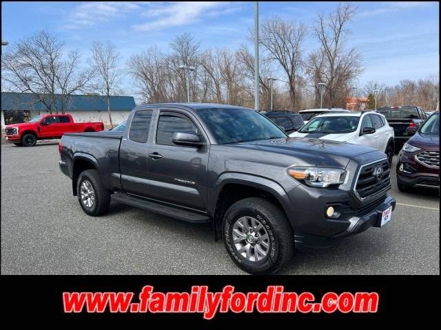 2018 Toyota Tacoma SR5 — Pickup Truck — 30,515 mi — Enfield, CT