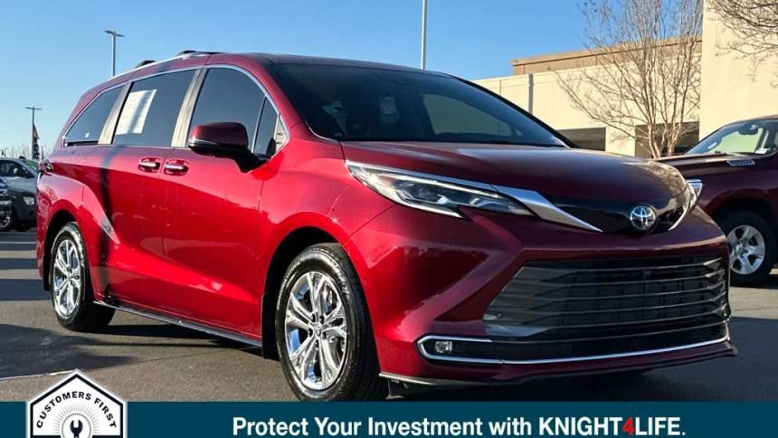2024 Toyota Sienna Platinum — Minivan — 6,441 mi — Elk Grove, CA