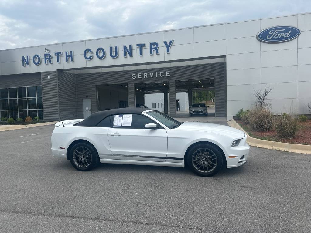 2014 Ford Mustang V6 Premium — Convertible — 116,401 mi — Arab, AL