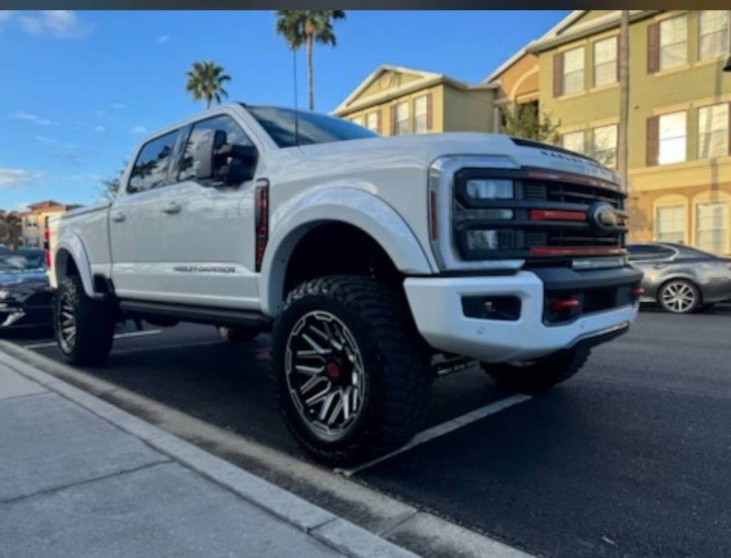 2024 Ford Super Duty F-250 LARIAT — Pickup Truck — 5,045 mi — Arab, AL