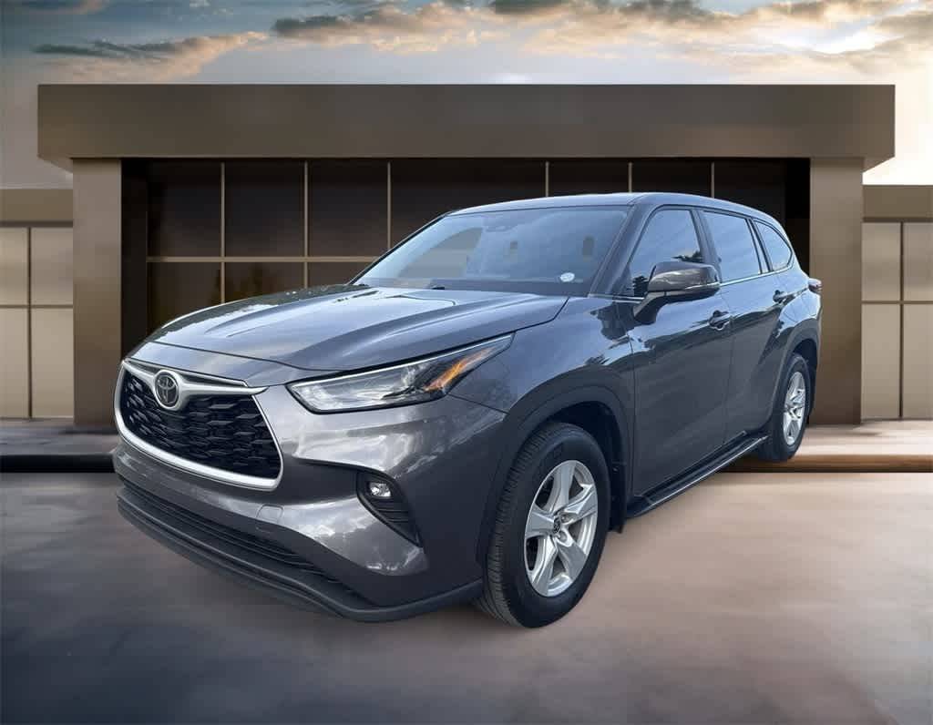 2023 Toyota Highlander L — SUV — 22,328 mi — Miami, FL