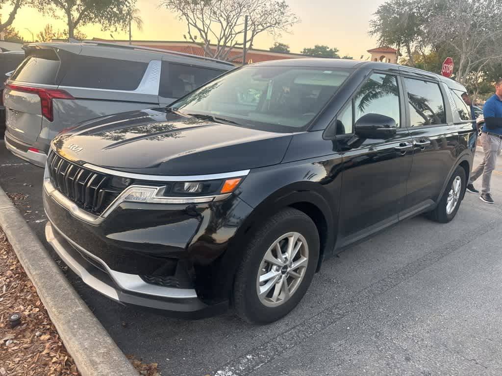 2024 Kia Carnival LXS — Minivan — 18,666 mi — Miami, FL